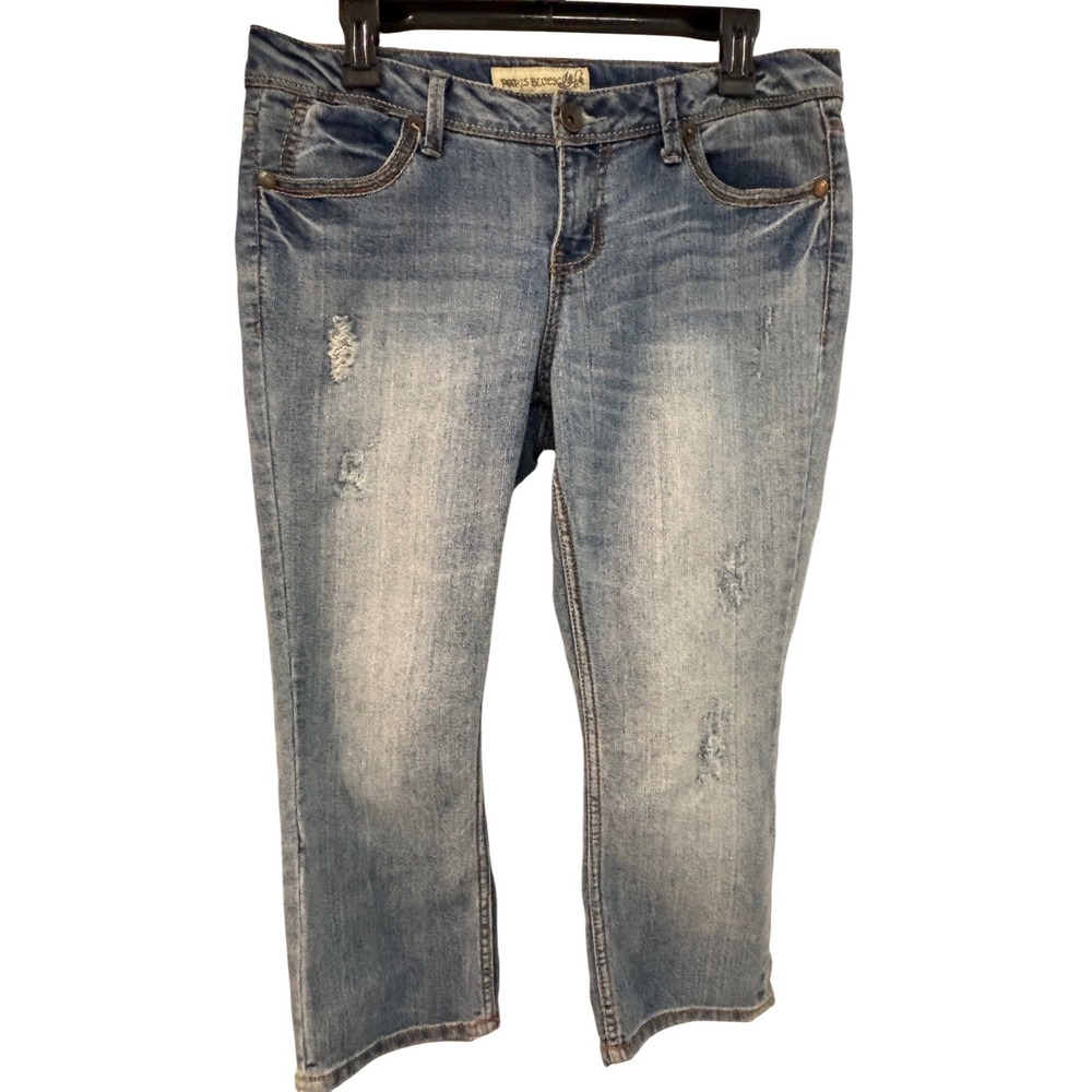 Paris Blues Womens Light Wash Distressed Capri Jeans Size 11‎ RHA29961 Mid Rise